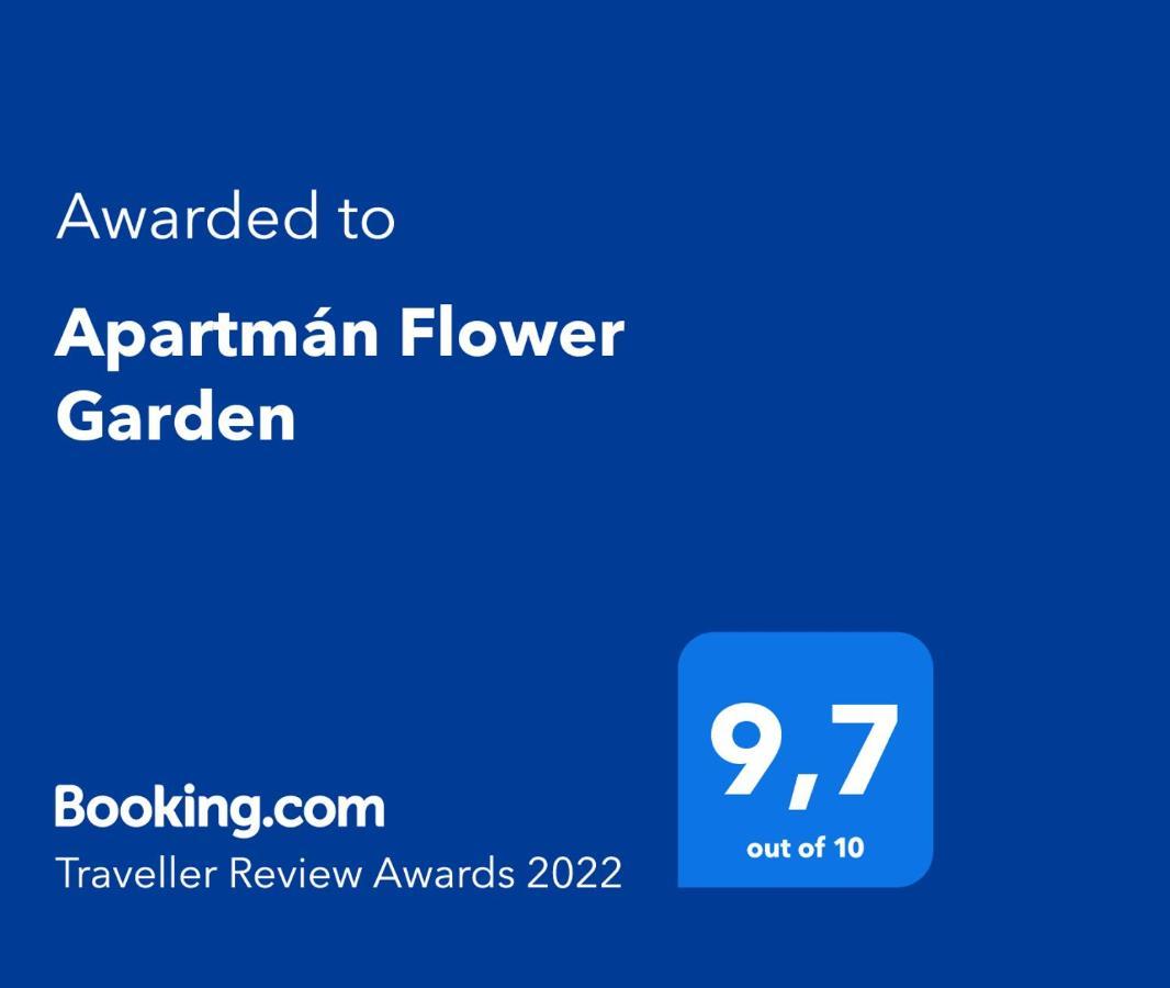 Rekreacny Domcek Flower Garden - Self Check In Dolny Kubin Exterior foto